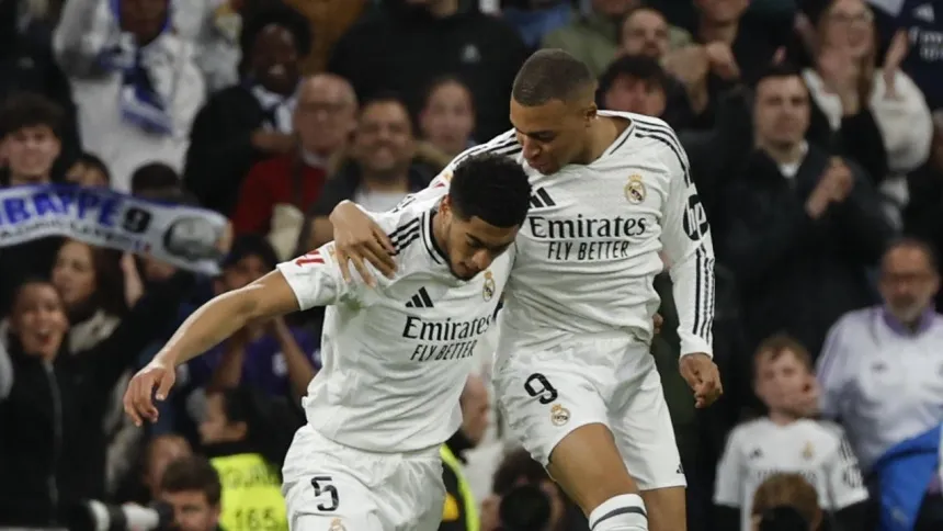 Bellingham celebra con Mbappé el 2-2 del Real Madrid contra el Leganés