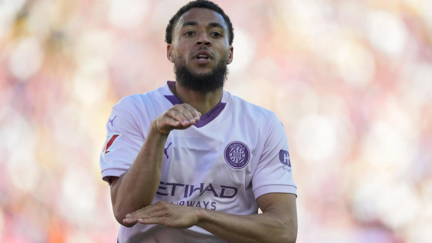 Damjuman celebra su gol con el Girona