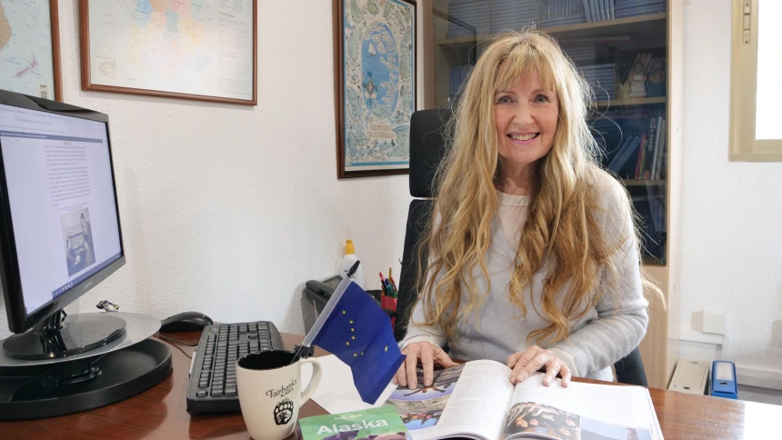 La investigadora de la UMA en su despacho de la Facultad de Filosofía y Letras