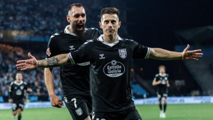 Alfon celebra junto a Borja Iglesias su gol a Las Palmas
