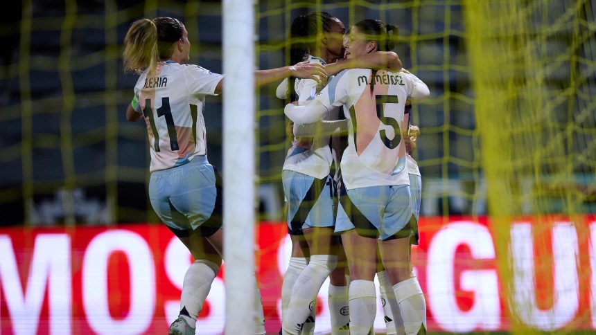 Gol de Claudia Pina (Portugal 1 - España 3