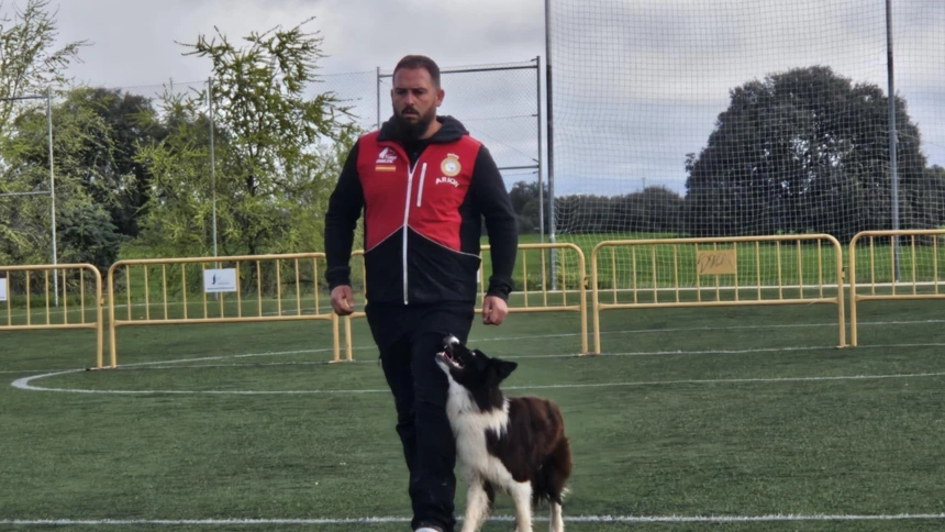 Toni Aguilar, adiestrador de perros cordobés