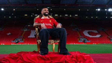 Mo Salah seguirá dos años más en el Liverpool hasta cumplir las 10 temporadas.
