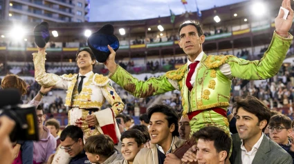 Roca Rey y Fortes, a hombros en la Corrida Picassiana de Málaga