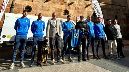 Presentación del equipo de Policía Lorca que acudirá a la Alcazaba