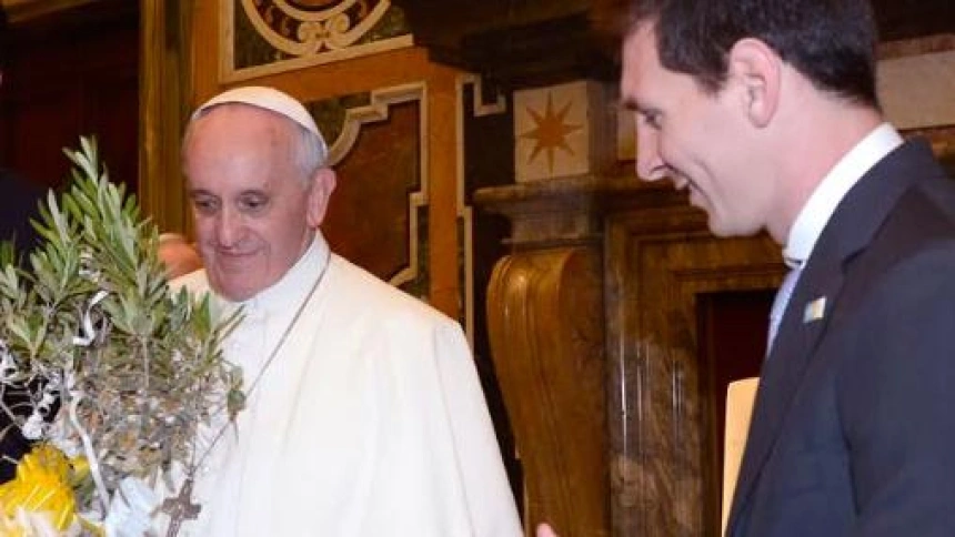 Messi se despide del Papa Francisco