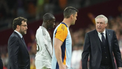 Mendy se retira lesionado en los primeros minutos de la final