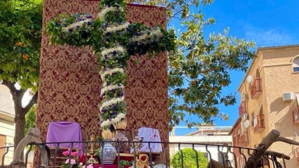 Jaén se llena de tradición con las Cruces de Mayo y las procesiones infantiles