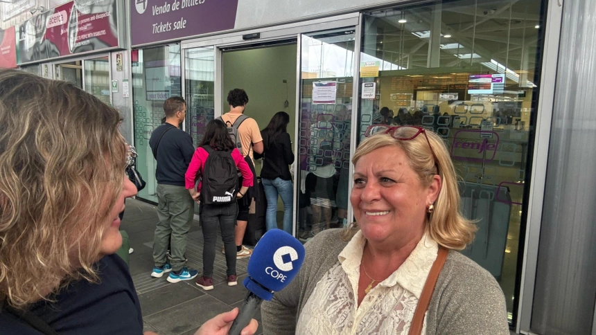 Carmen explica a COPE Valencia cómo ha vivido más de 24 horas en un vagón tras el apagón eléctrico