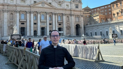 Álvaro, sacerdote extremeño en el Vaticano