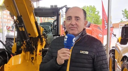 Tractoralba
