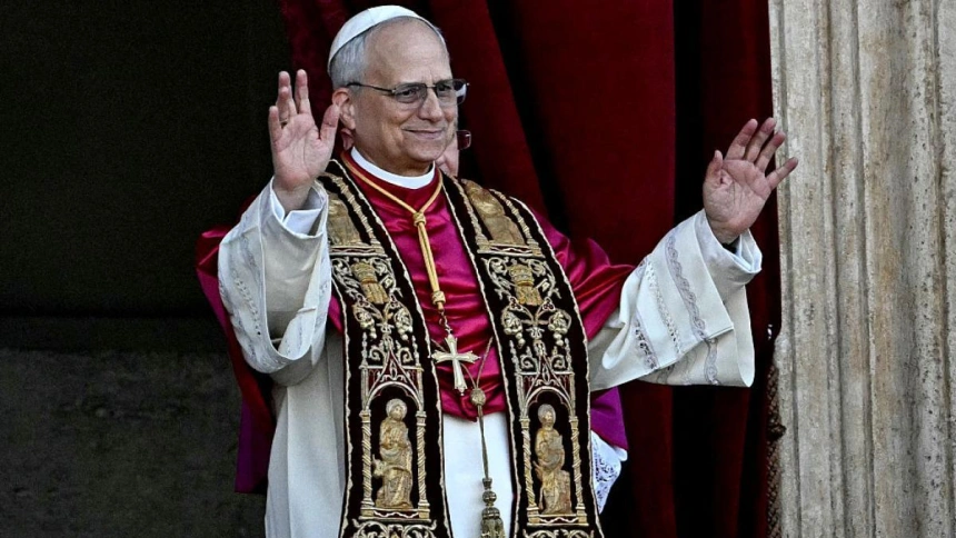 El primer saludo del Papa León XIV