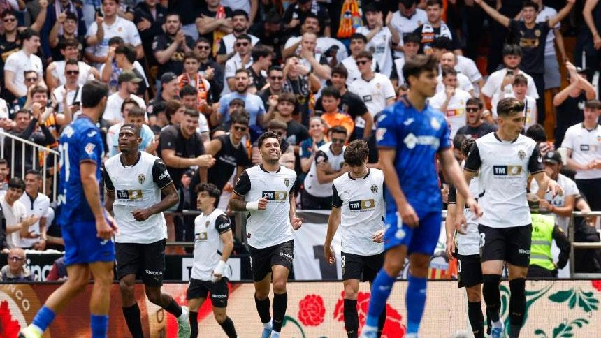 Hugo Duro, canterano del Getafe, hizo el tercero desde los once metros.