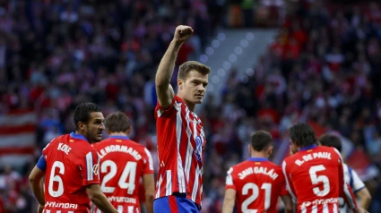 Alexander Sorloth celebra uno de sus goles en el Atlético de Madrid-Real Sociedad