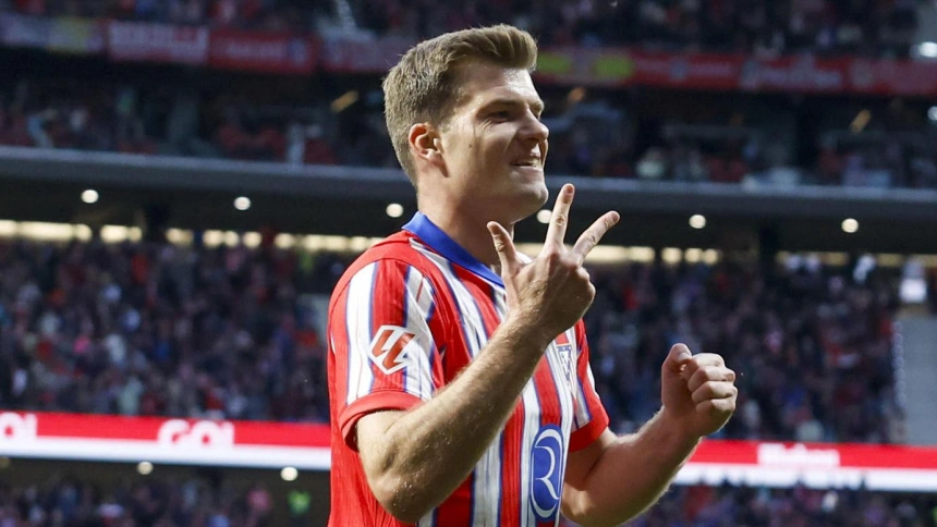 Alexander Sorloth celebra sus tres goles contra la Real Sociedad