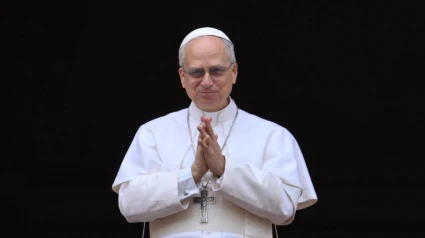 El Papa León XIV reza, por primera vez, el Regina Coeli desde el balcón de la Basílica de San Pedro