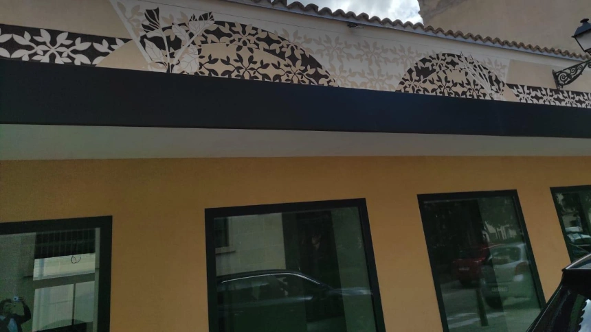 Estado actual del exterior del Mercado de los Huertos