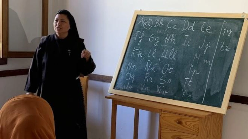 Enseña a las alumnas