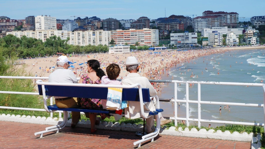 La mejor ciudad para jubilarse en España, según la revista Forbes: playa, oferta cultural y una destacada sanidad pública