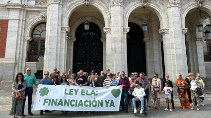 Concentración en Valladolid cada día 21 en solidaridad por los enfermos de ELA para pedir que desbloqueen la financiación