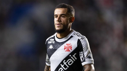 Coutinho jugando un partido con Vasco da Gama