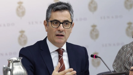 El ministro de Presidencia, Justicia y Relaciones con las Cortes, Félix Bolaños, durante su comparecencia ante la Comisión de Justicia del Senado
