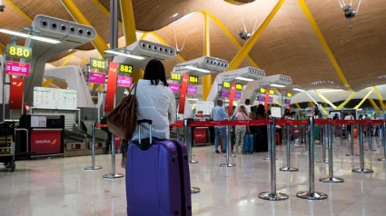 El cambio en la ley que te indemniza si tu vuelo sale con retraso: cuándo entra en vigor y cómo te afecta