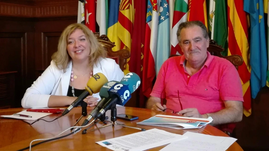 Flor Almón en COPE: "Me duele y me emociona porque hizo que yo fuese alcaldesa, que era mi sueño"