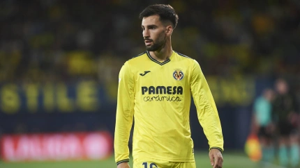 Álex Baena durante un partido con el Villarreal