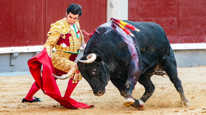 Morante de la Puebla durante su actuación en la Corrida de la Prensa