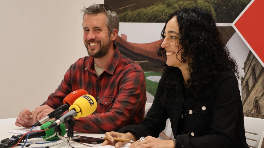 O nacionalista Rubén Arroxo e a socialista Ana González Abelleira son os voceiros do goberno municipal de Lugo