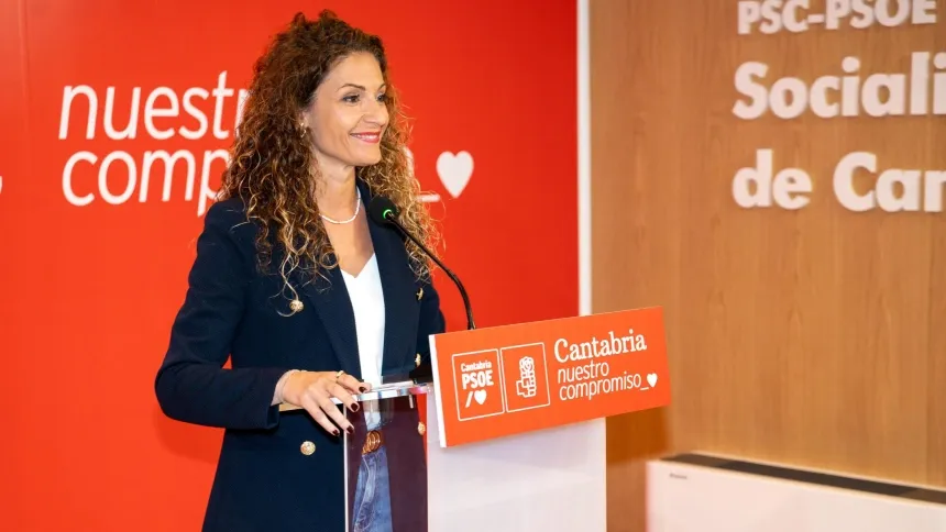 (Foto de ARCHIVO)La portavoz del PSOE de Cantabria, Ainoa Quiñones, en rueda de prensaEva Ercolanese/PSOE / Europa Press28/5/2025