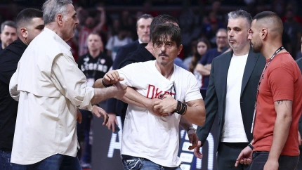 Dimitris Giannakopoulos ha sido expulsado 10 meses de los pabellones por su mal comportamiento.