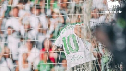 Gol de Iñigo Vicente en el Racing Santander-Mirandés