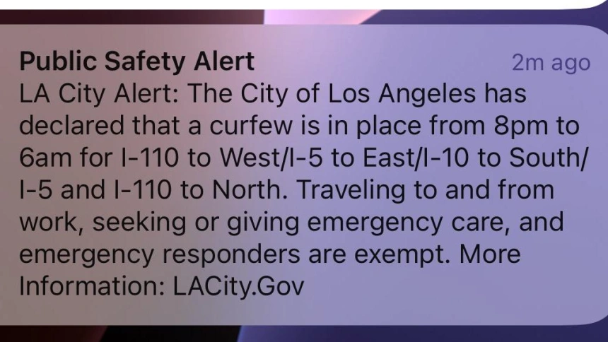 Alerta que llega a los móviles de las personas que se encuentran en Los Ángeles.