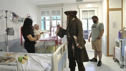 Johnny Depp durante su visita al Hospital Universitario Infantil Niño Jesús de Madrid
