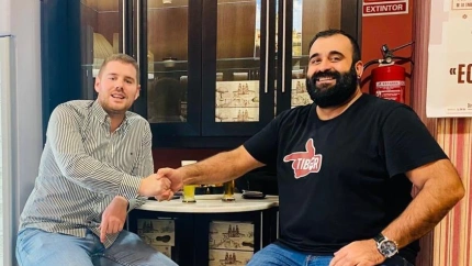 Plenario e Javi convidan á primeira na nova terraza de Lugo