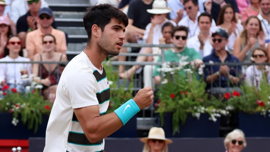 Carlos Alcaraz conquistó en Queen's el quinto título de un gran 2025.
