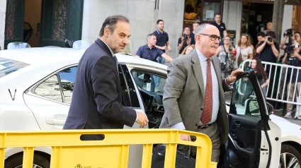 El exministro de Transportes José Luis Ábalos a su llegada al Tribunal Supremo