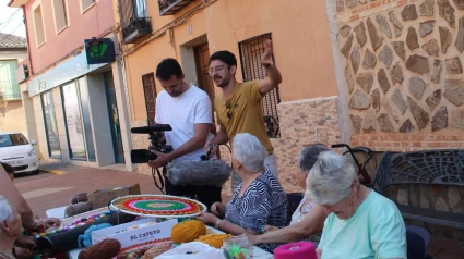 El ganchillo ciudadrealeño se cuela en las casas de los franceses: "Una experiencia estupenda"