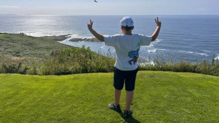 Marcos disfruta mucho más de su vida desde que fue por primera vez a un campamento de verano