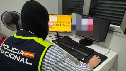 La Policía Nacional detiene a dos personas por la venta de datos sensibles de altas personalidades del Estado y del Gobierno