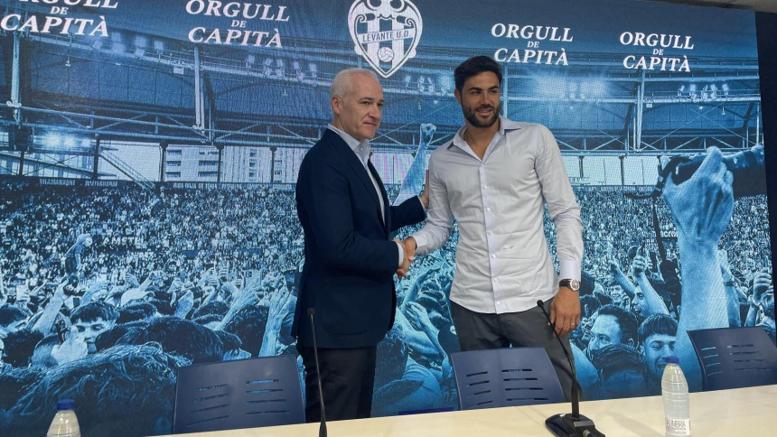 Iborra se ha despedido del fútbol profesional