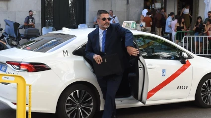 Uno de los hermanos Menéndez a su llegada al Supremo