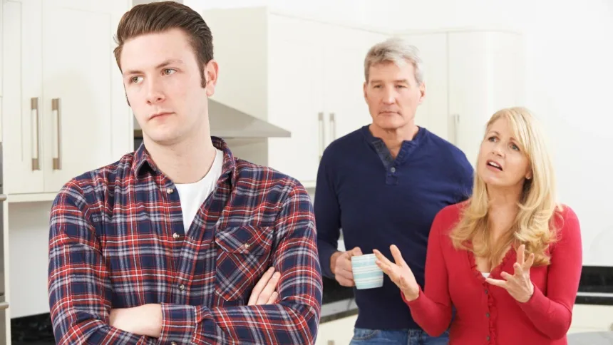 Las consecuencias del control excesivo en padres.