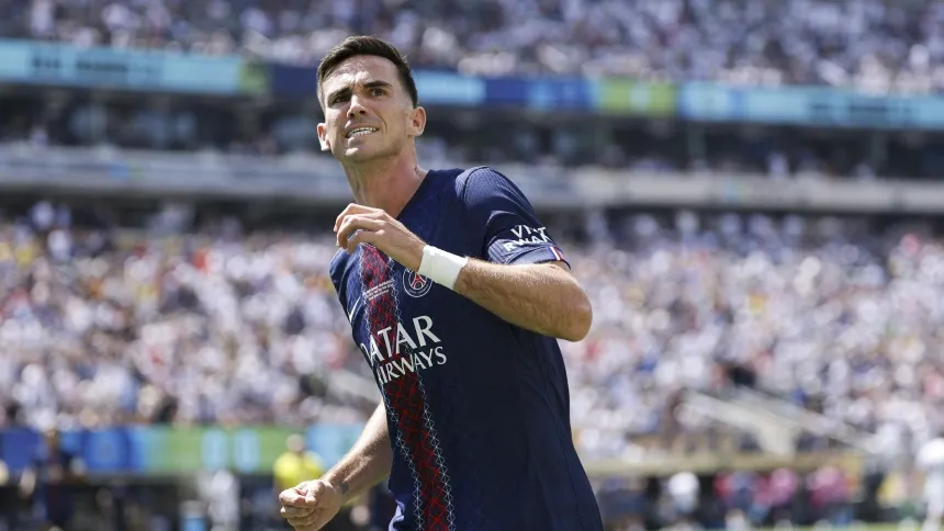 Fabián Ruiz celebra el gol anotado al Real Madrid