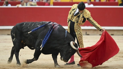 Natural de Pablo Aguado al tercer toro de Jandilla