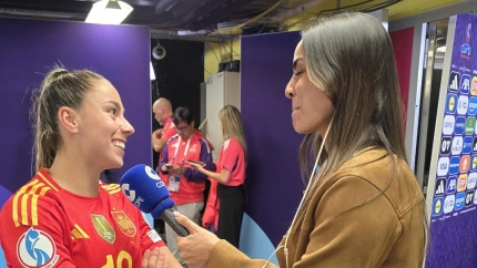 Athenea del Castillo habla con Andrea Peláez