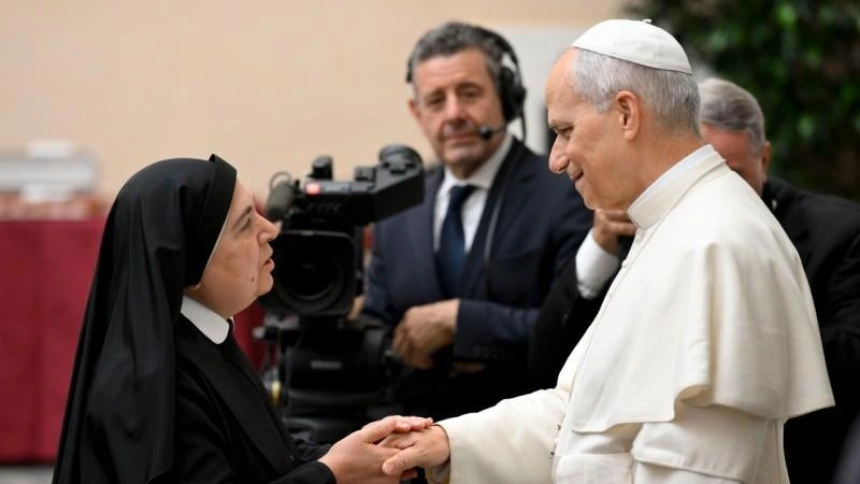 El Papa León XIV ha recibido a ocho comunidades de religiosas en Castel Gandolfo
