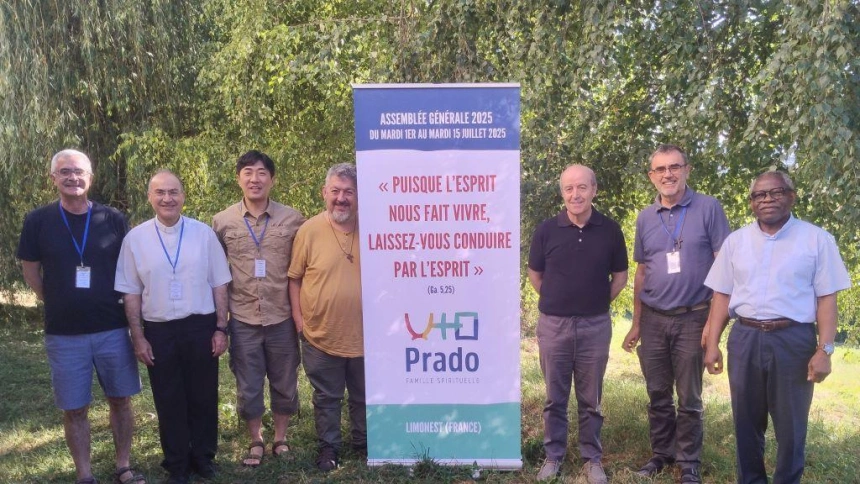 Los miembros del Instituto del Prado se reúnen en Asamblea